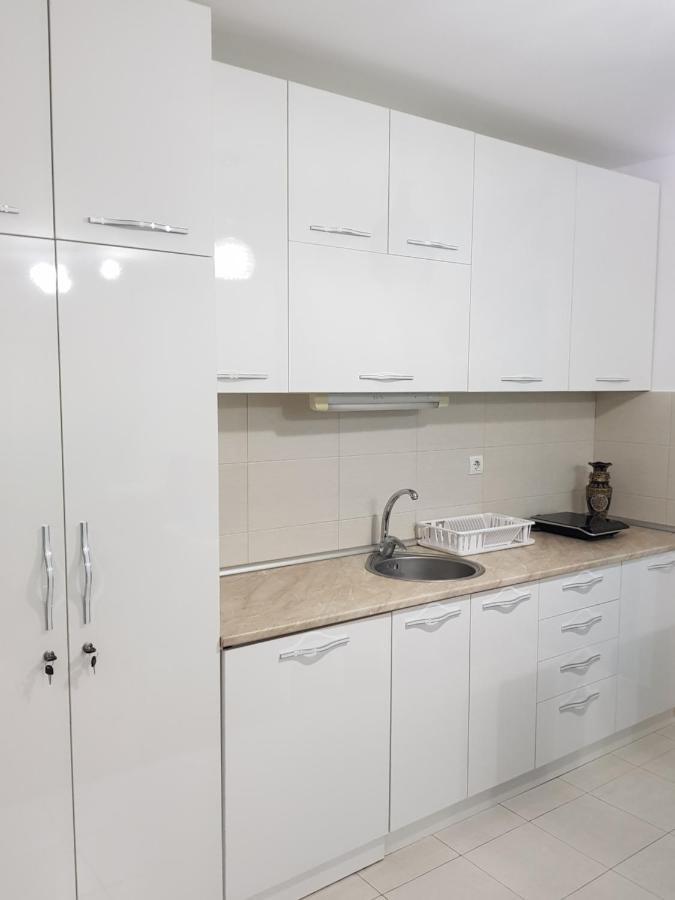 Apartman Kej Blue Free Parking Kraljevo Esterno foto